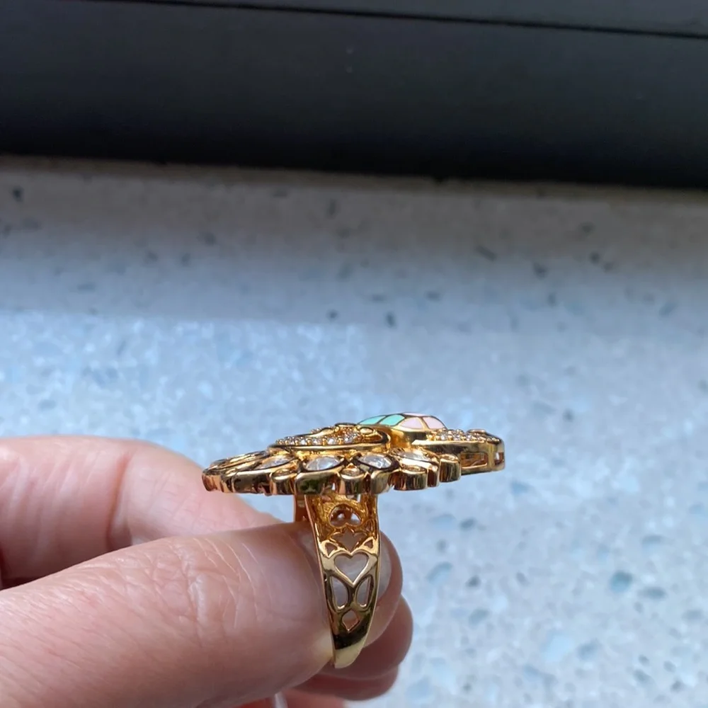 Ring - Picture 3 of 4